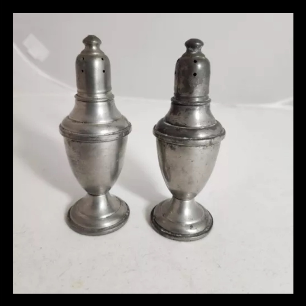 Vintage International Pewter Salt And Pepper Shakers Patina Old Money